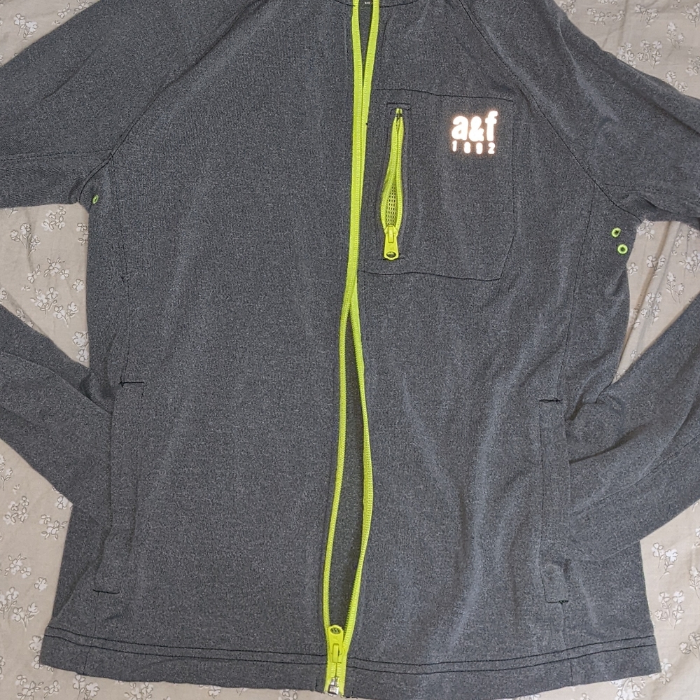 Athletic jacket - Picture 2 of 3